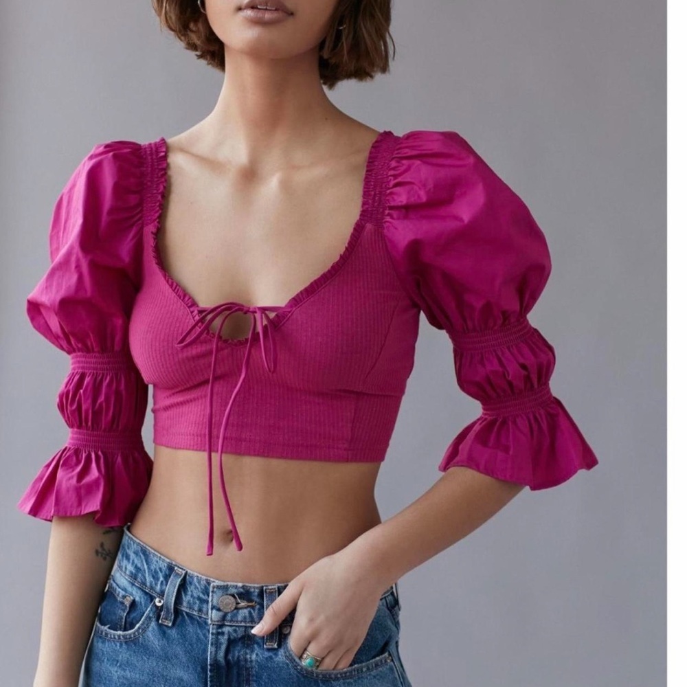 Urban Outfitters‎ Rosie Magenta Pink Puff Sleeve Smocked Crop Top Tie Front
